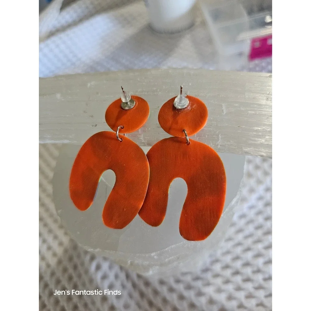 80's Vintage Earrings Upside Down U Dangle Post Back - Picture 3 of 4